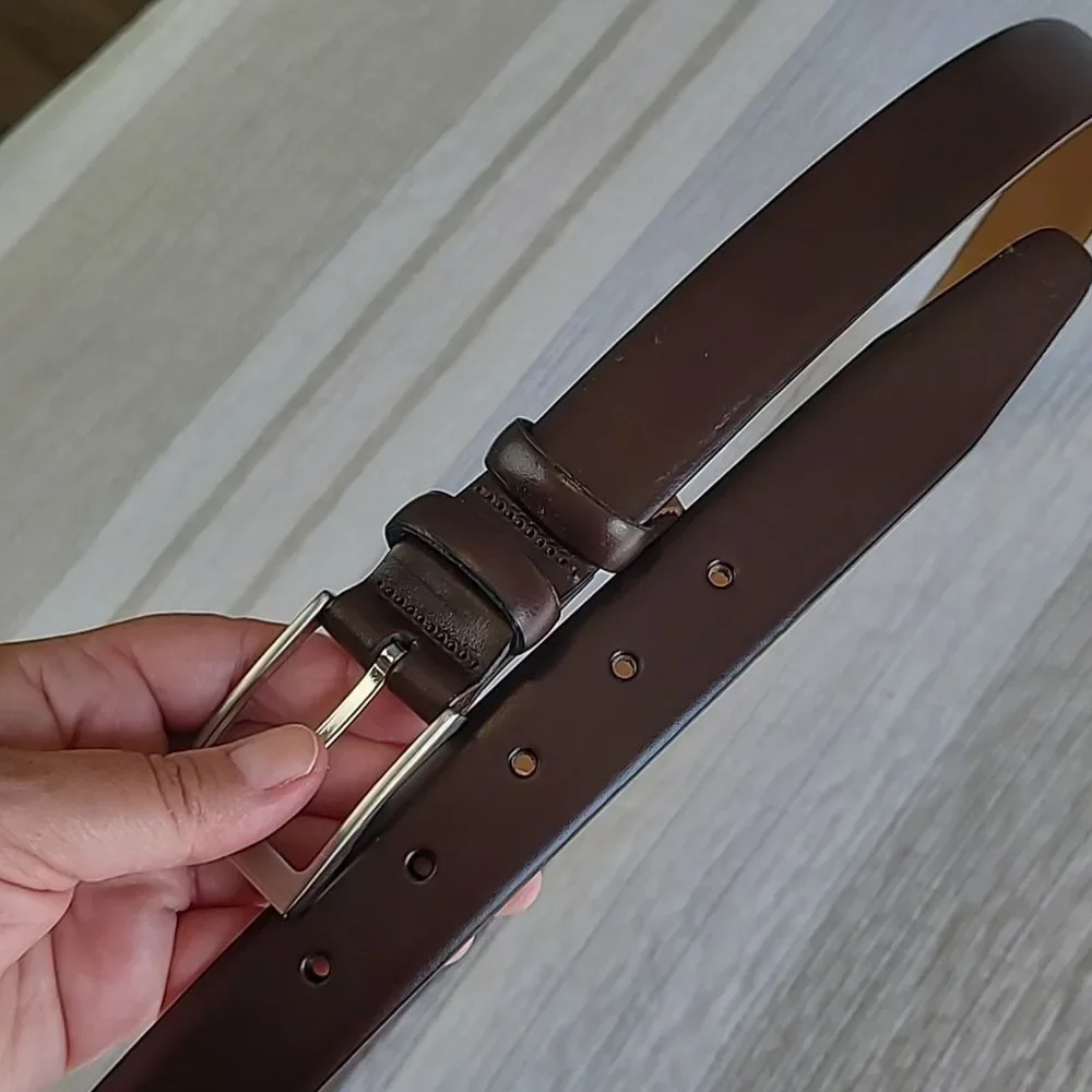 3/$20🎉 Men’s Warehouse Brown Leather Dress Belt Size 42 / 105 Classic
